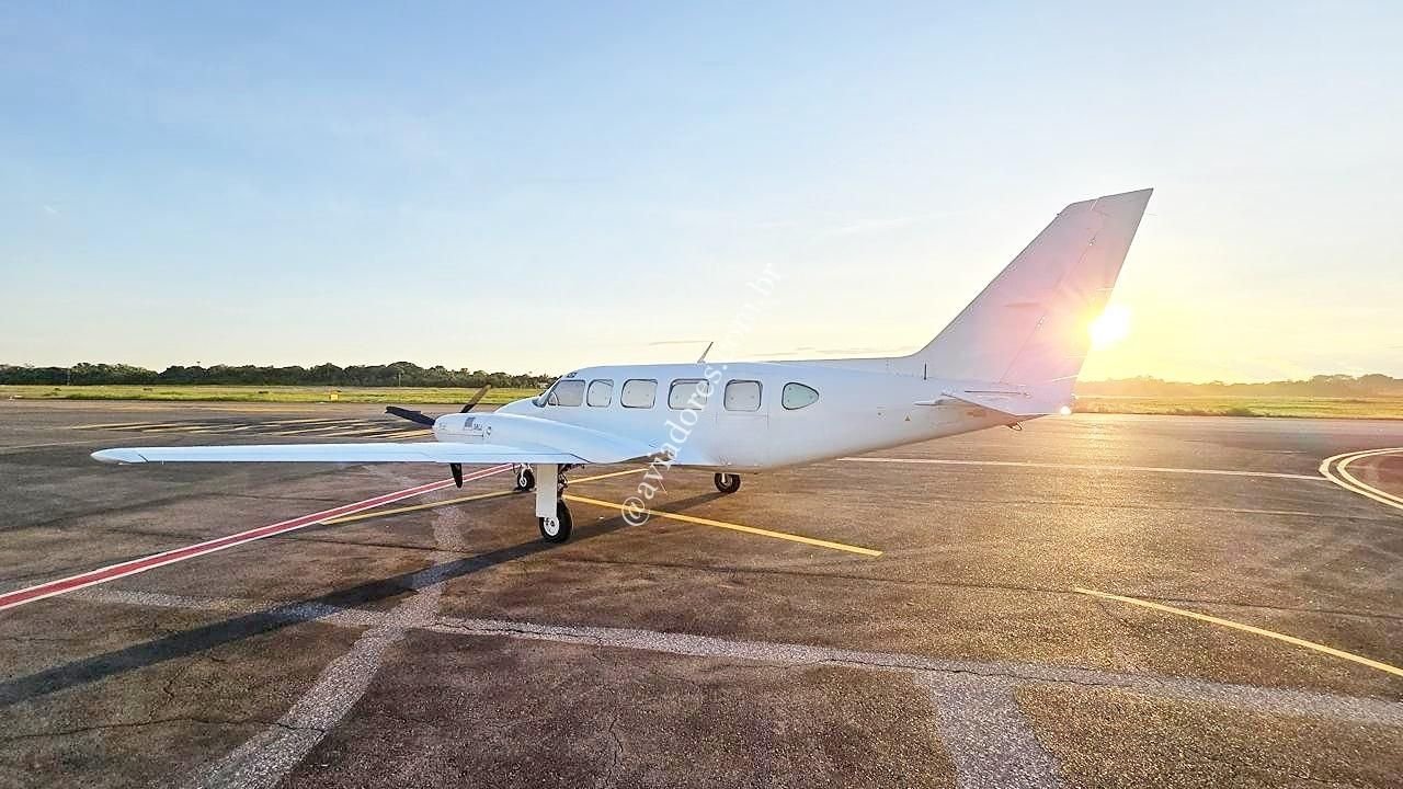 EMBRAER EMB-820C NAVAJO 1976