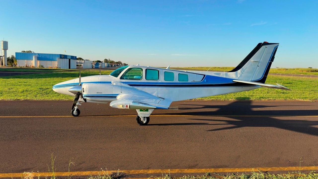 BEECHCRAFT BARON B58 1994