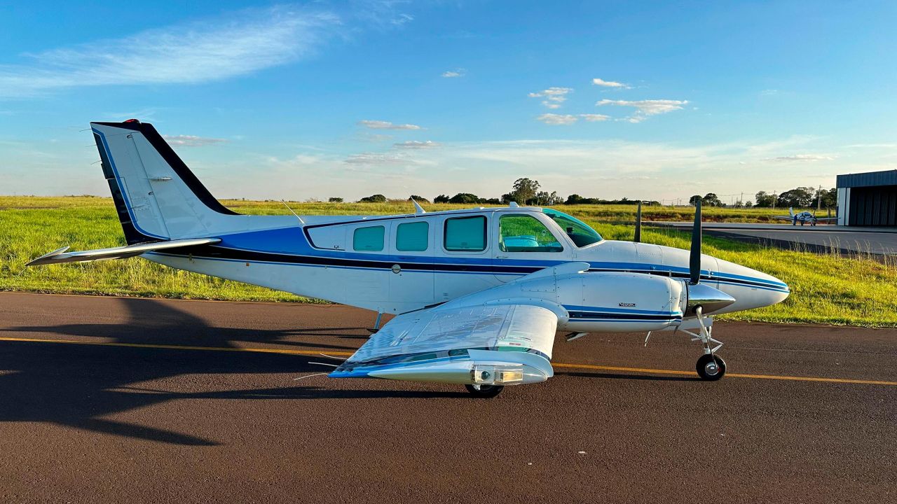 BEECHCRAFT BARON B58 1994