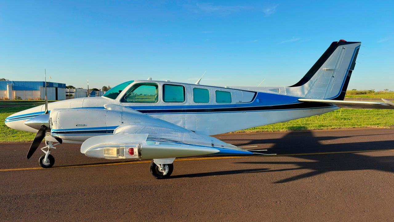 BEECHCRAFT BARON B58 1994