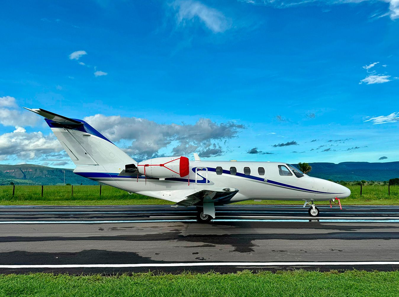 CESSNA CITATION JET 525 1999