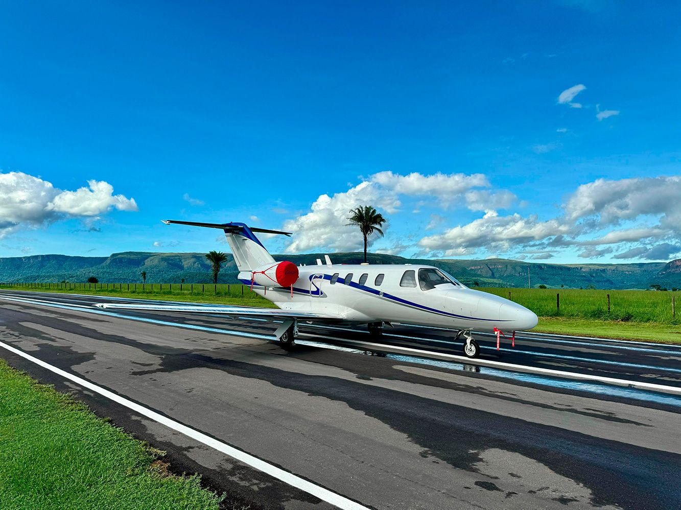 CESSNA CITATION JET 525 1999