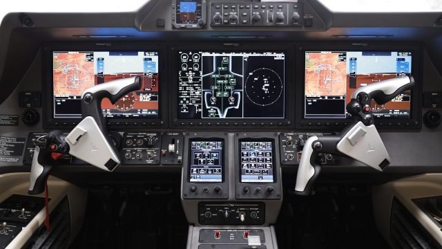 PHENOM 300 2017