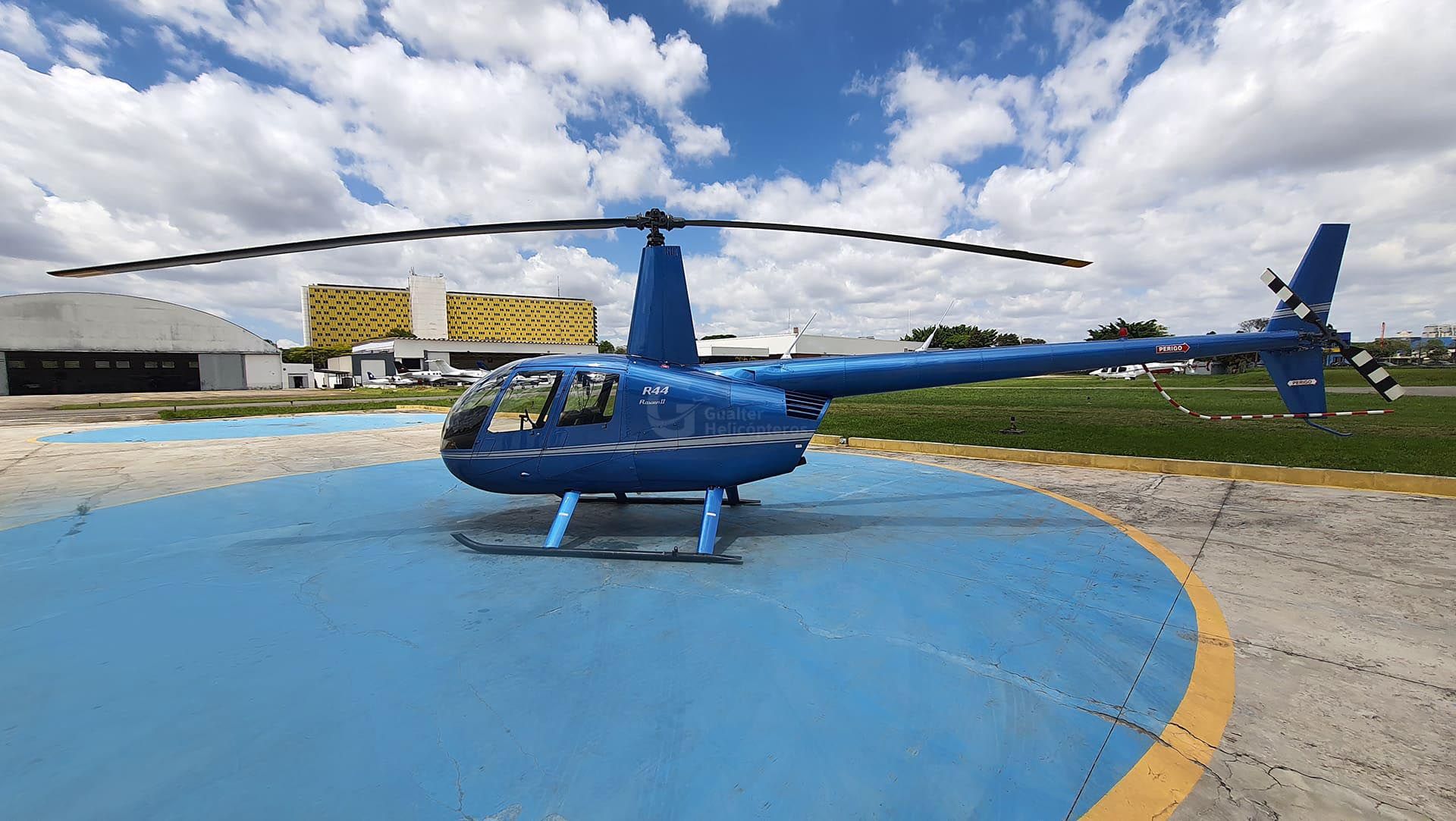 ROBINSON R44 RAVEN II 2006