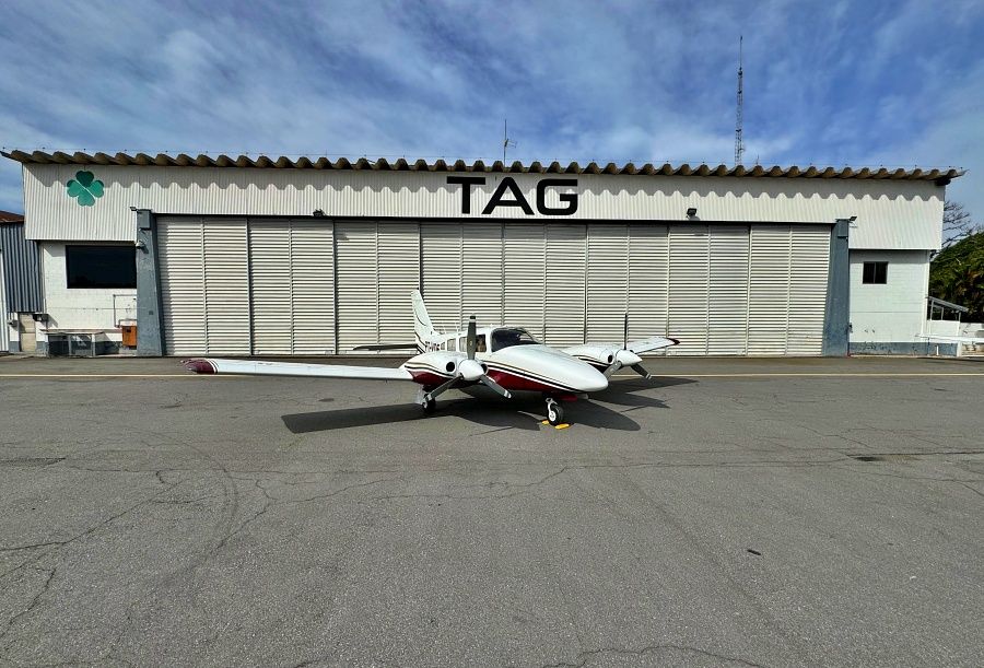 SENECA III EMB-810 1986