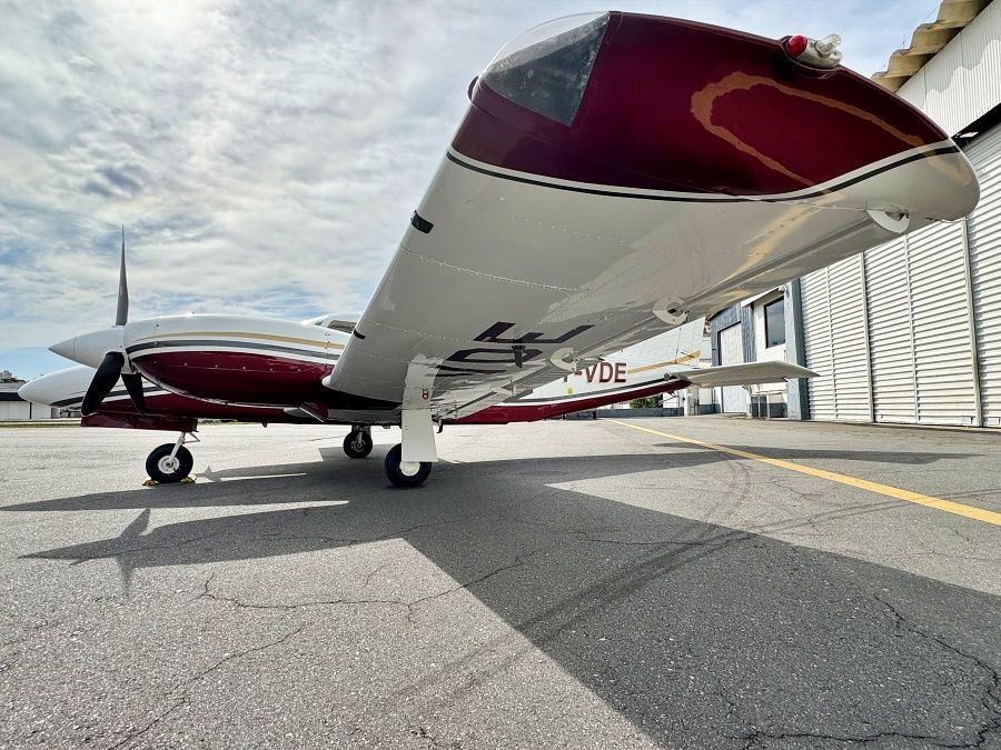 SENECA III EMB-810 1986