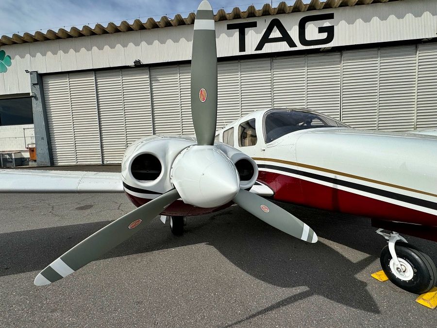 SENECA III EMB-810 1986