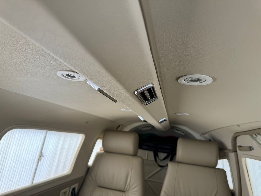 SENECA III EMB-810 1986