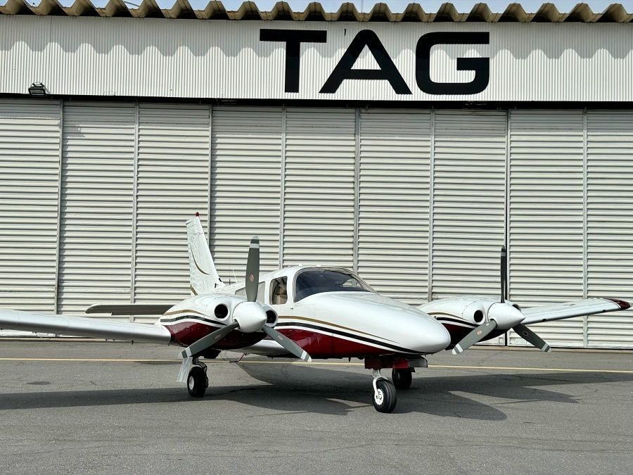 SENECA III EMB-810 1986