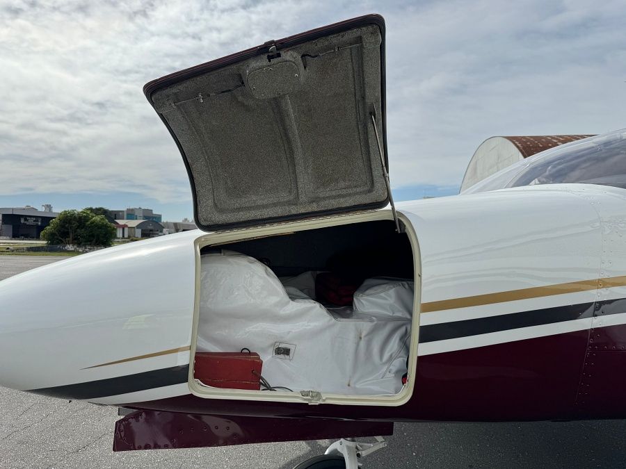 SENECA III EMB-810 1986