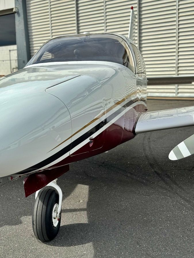 SENECA III EMB-810 1986