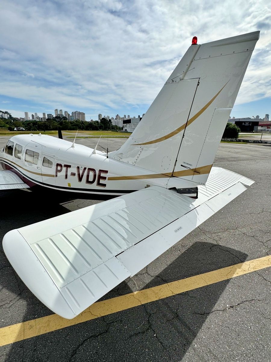 SENECA III EMB-810 1986