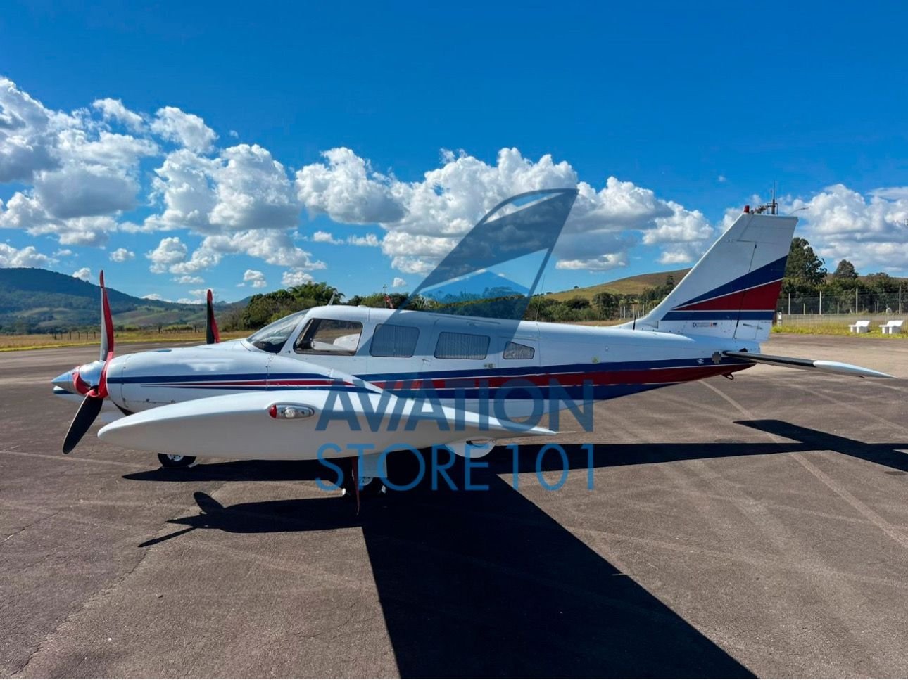 EMBRAER SENECA III EMB-810D 1985