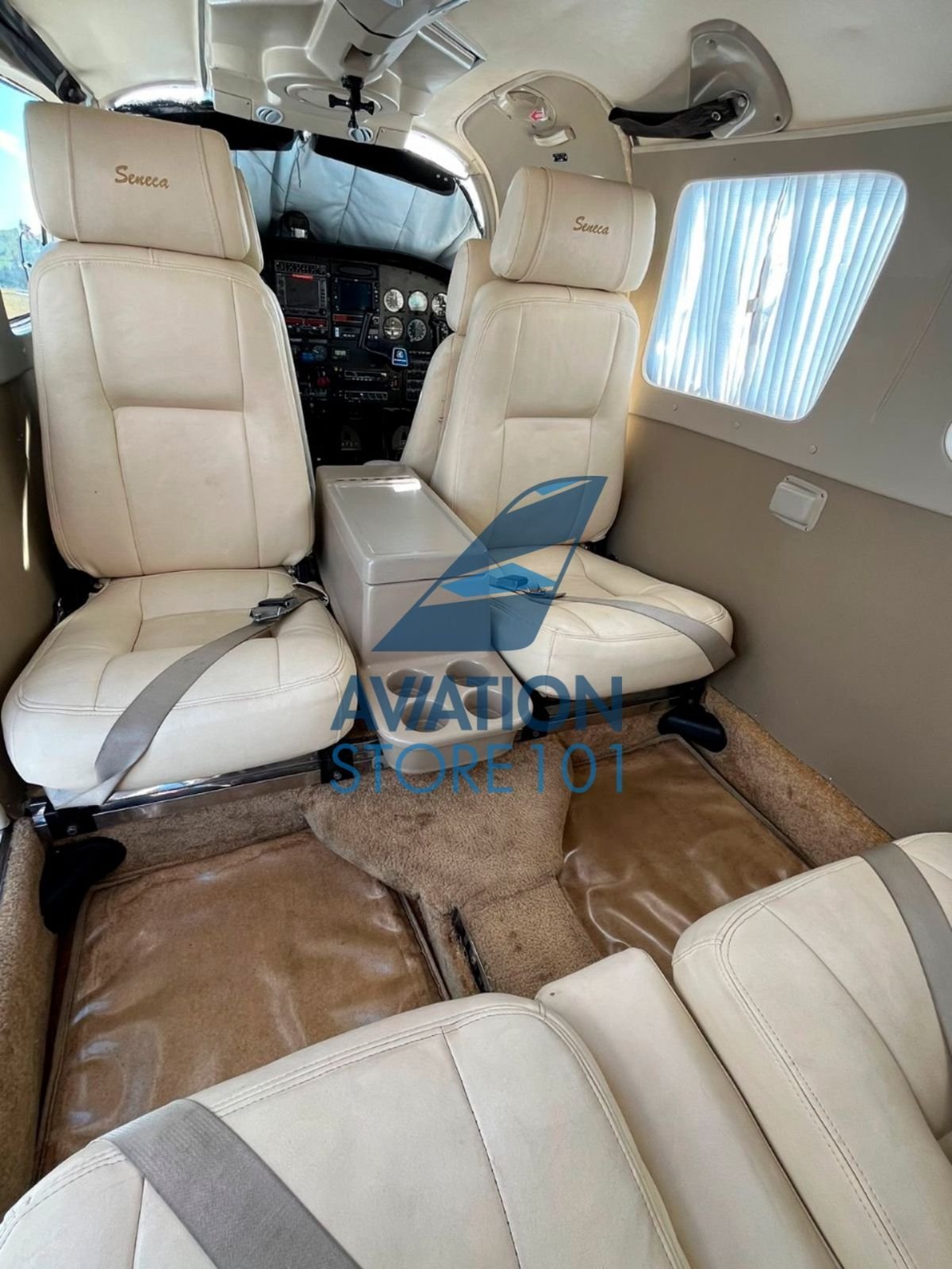 EMBRAER SENECA III EMB-810D 1985