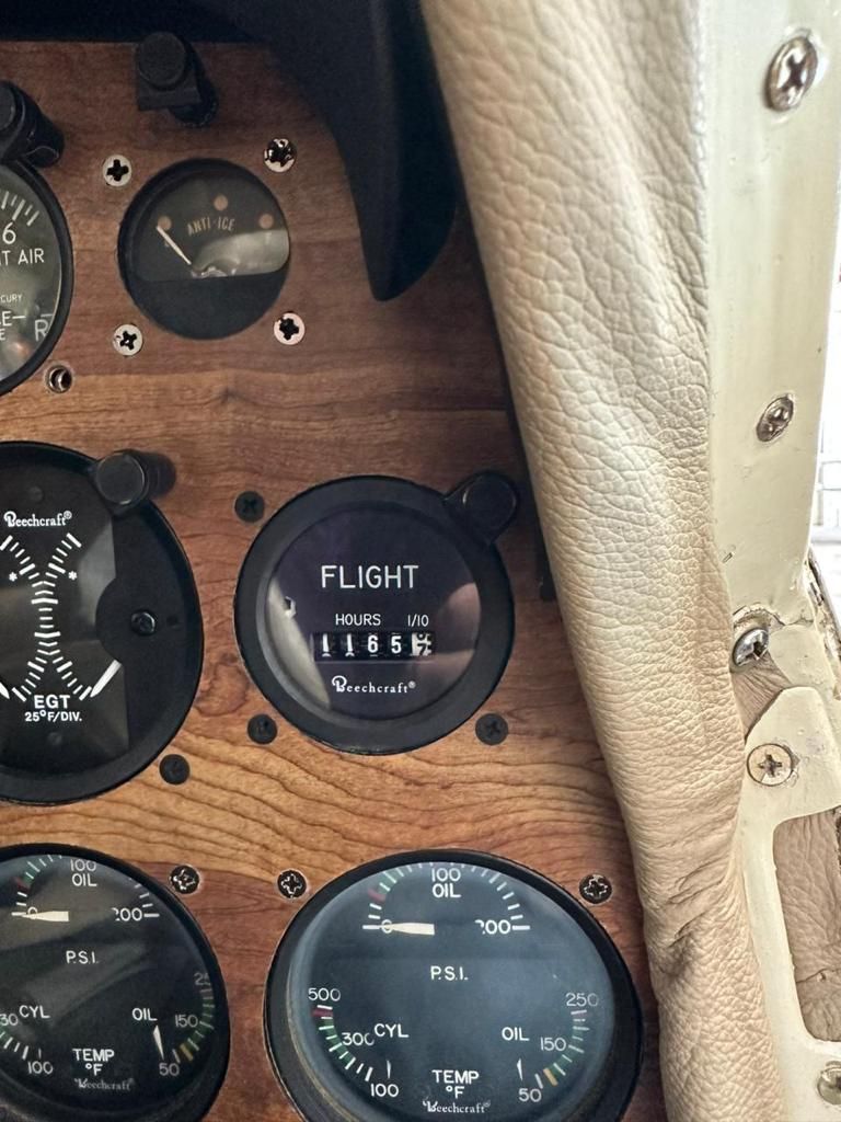 BEECHCRAFT BARON B58 1983