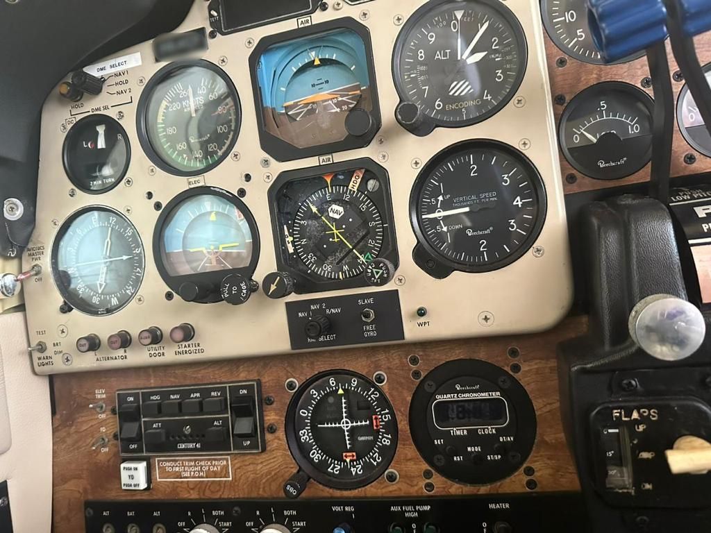 BEECHCRAFT BARON B58 1983