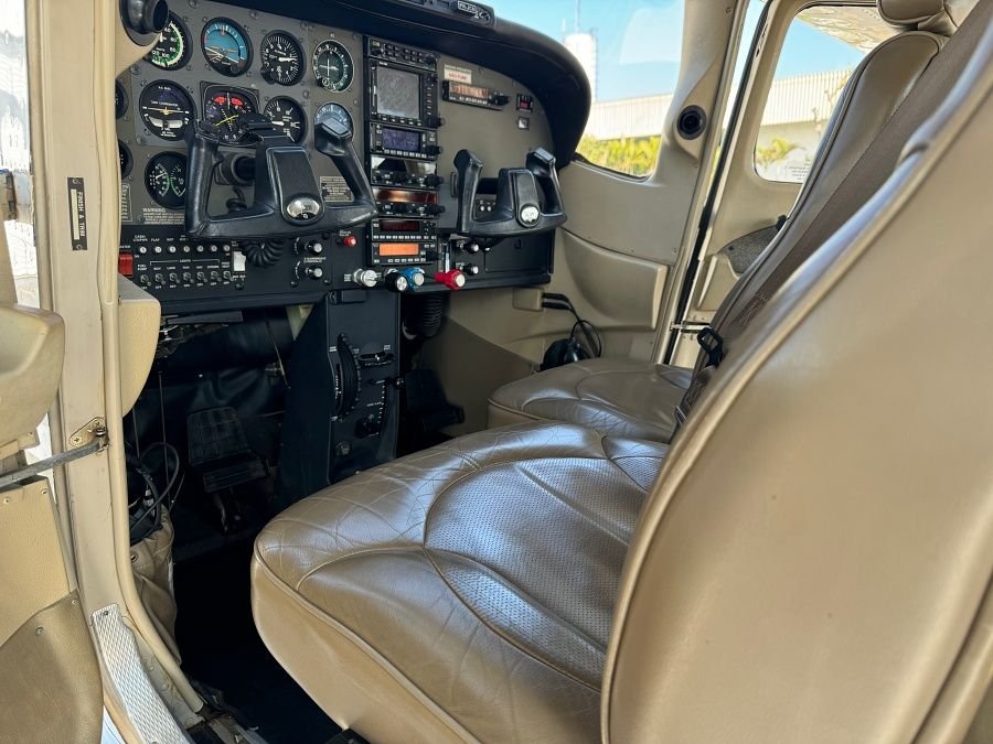 CESSNA 182 SKYLANE ASPIRADO 2004