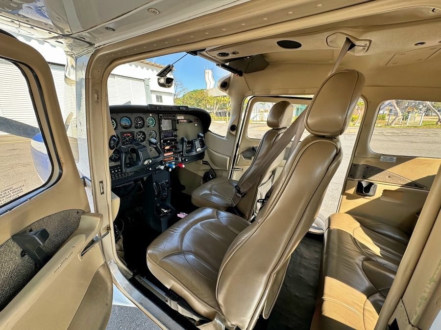 CESSNA 182 SKYLANE ASPIRADO 2004