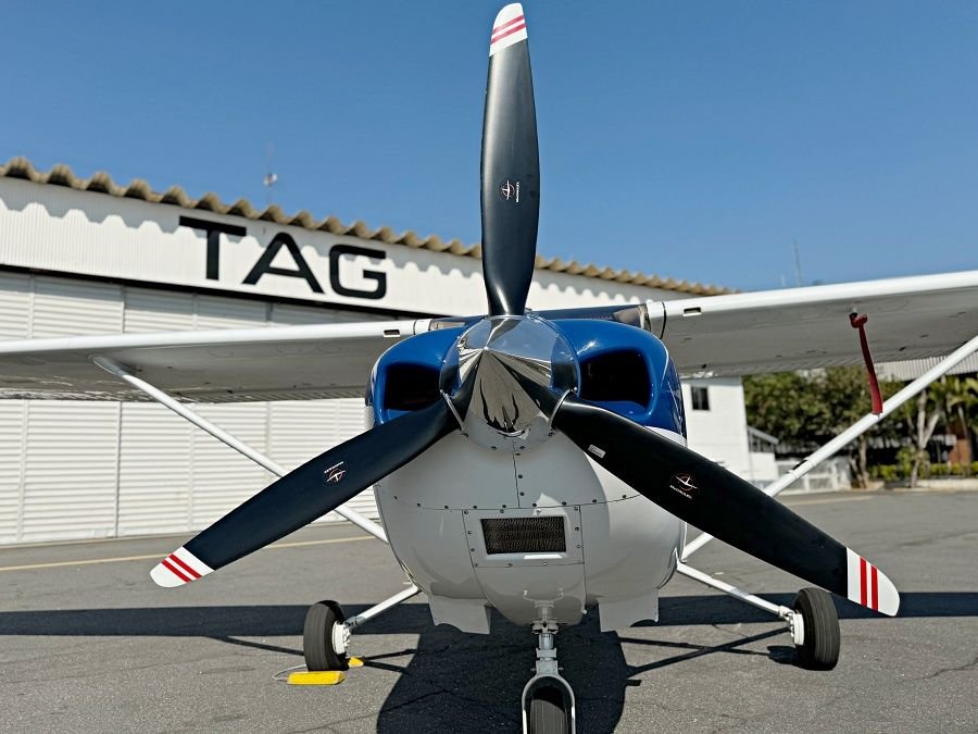CESSNA 182 SKYLANE ASPIRADO 2004