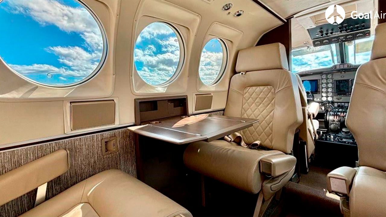 BEECHCRAFT KING AIR F90 BLACKHAWK 1981