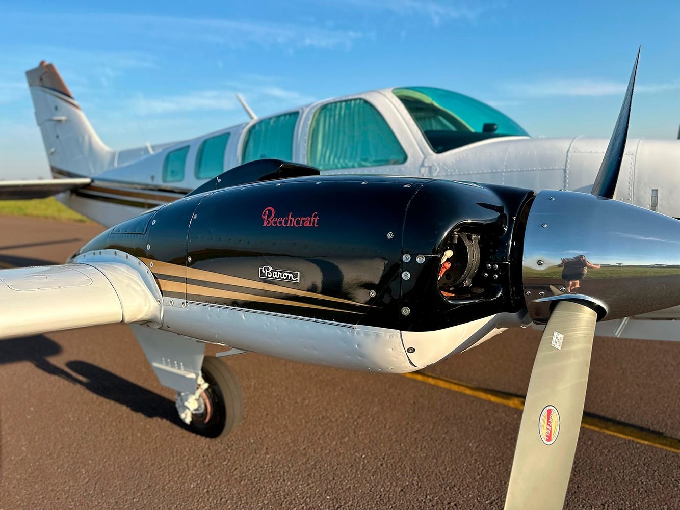 BEECHCRAFT BARON B58 1979