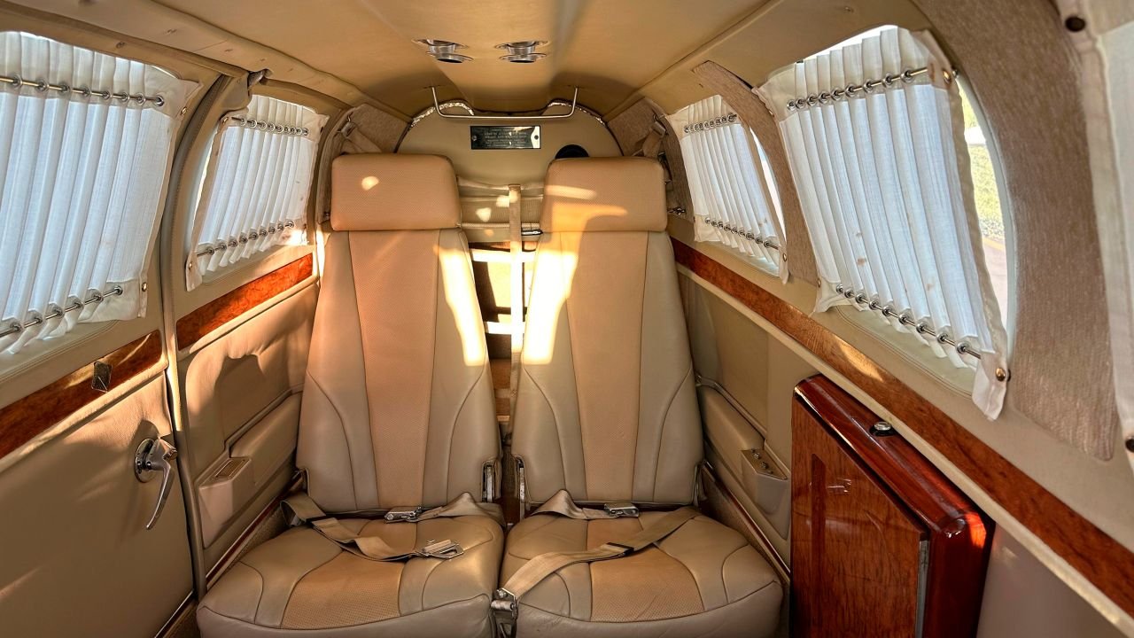 BEECHCRAFT BARON B58 1979