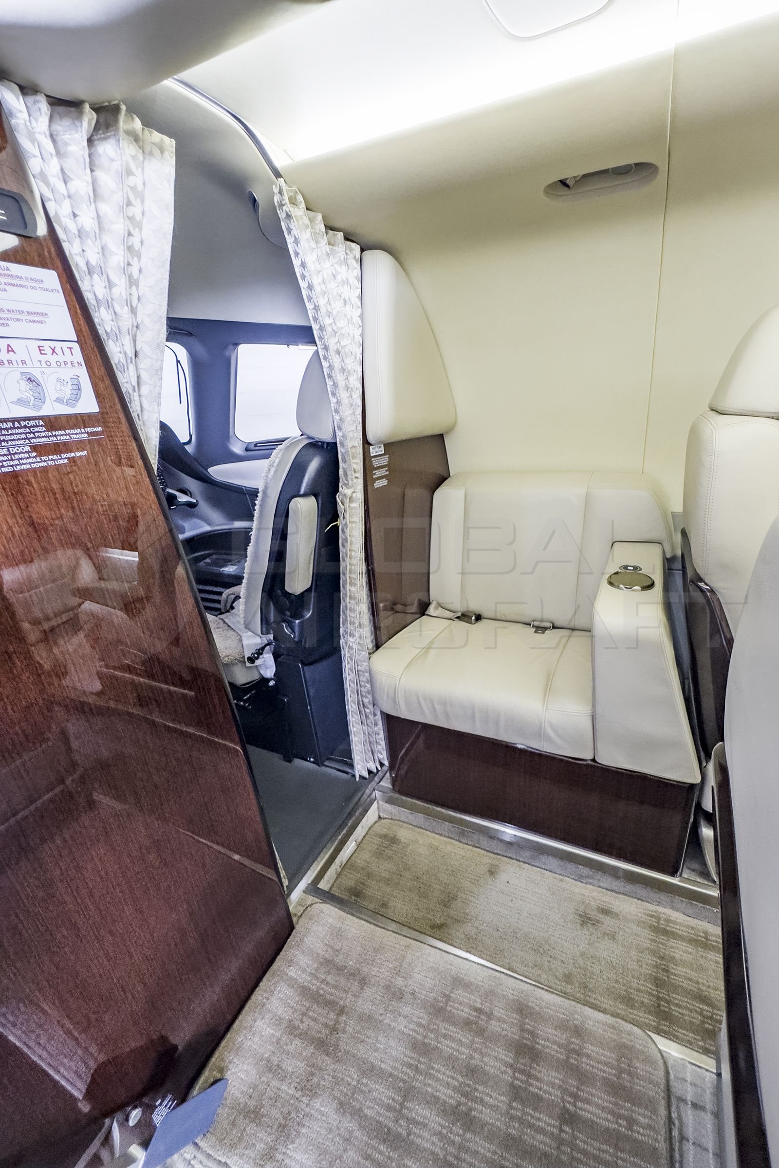 EMBRAER PHENOM 100E 2015