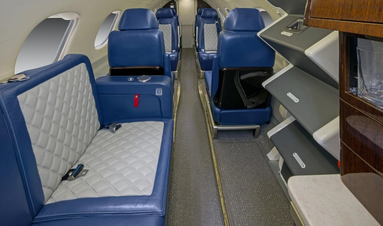 EMBRAER PHENOM 300 2014