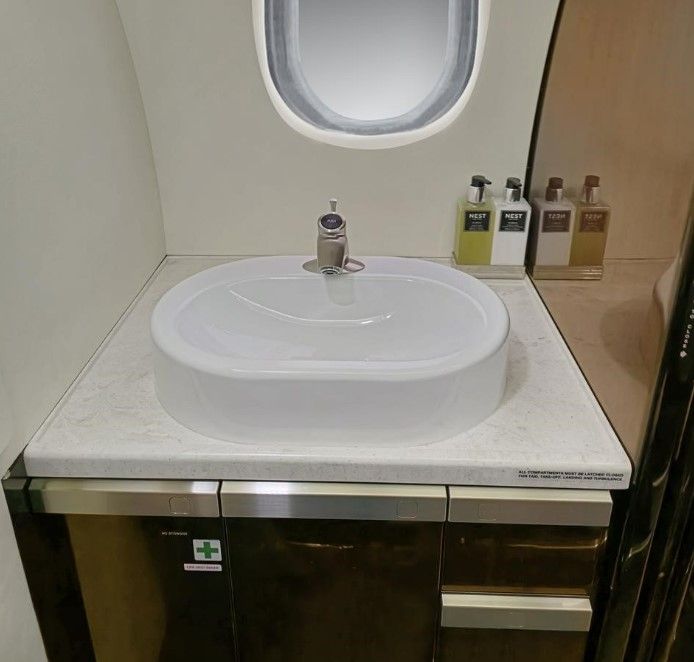 EMBRAER PHENOM 300 2014