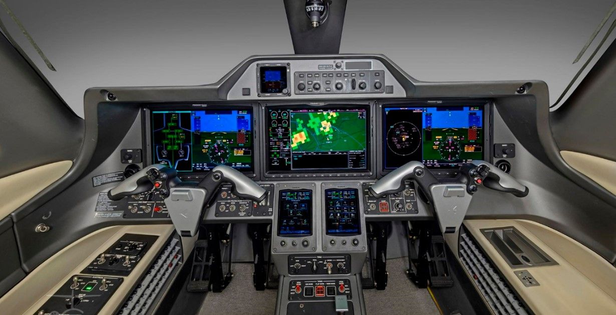 EMBRAER PHENOM 300 2014