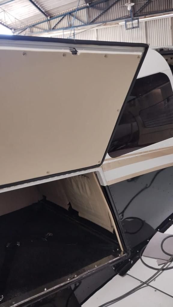 PIPER ARROW III PA-28R-201T 1977
