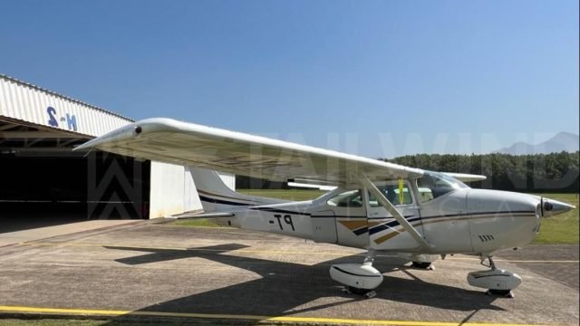 CESSNA 182P SKYLANE 1974