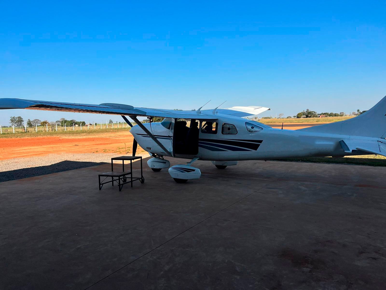 CESSNA 206H STATIONAIR 1999