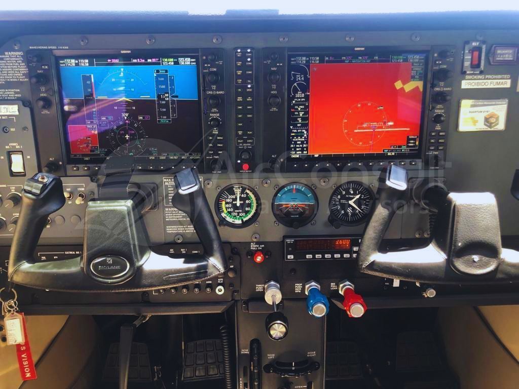 CESSNA 182T SKYLANE 2005