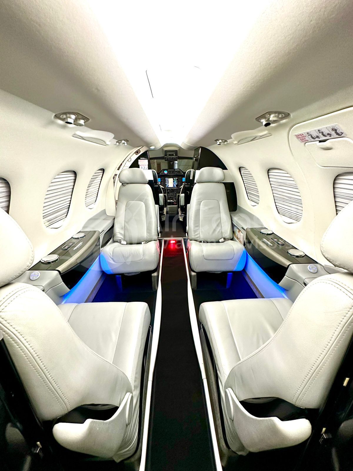 EMBRAER PHENOM 100 2010