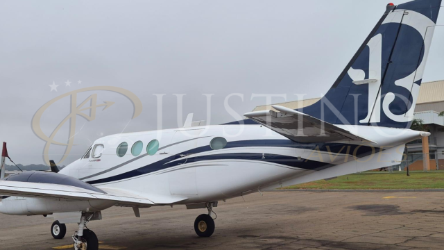 KING AIR C90A 1990