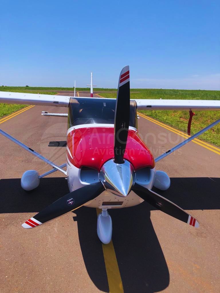 CESSNA 182T SKYLANE 2005