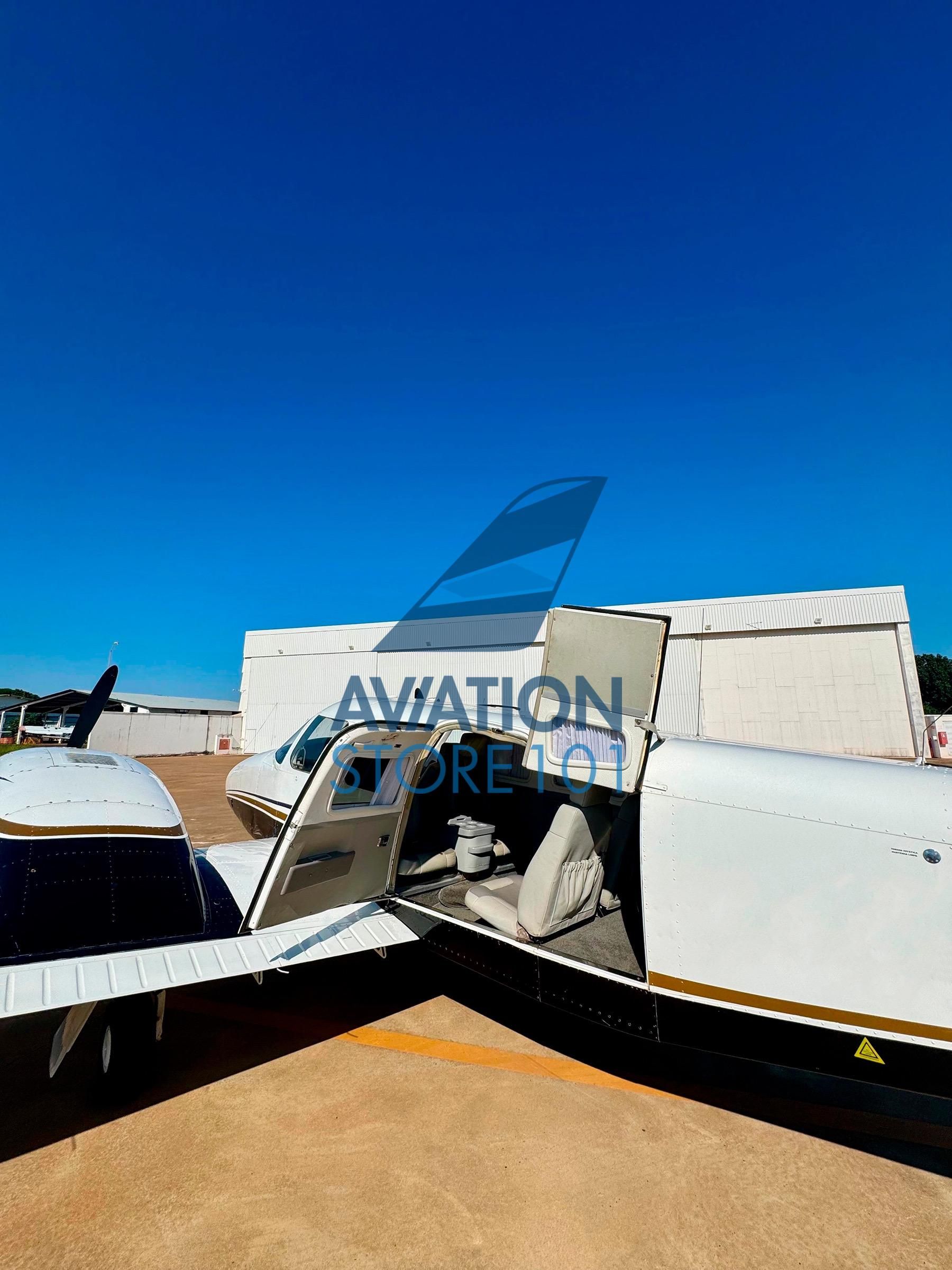 EMBRAER SENECA II EMB-810C 1981