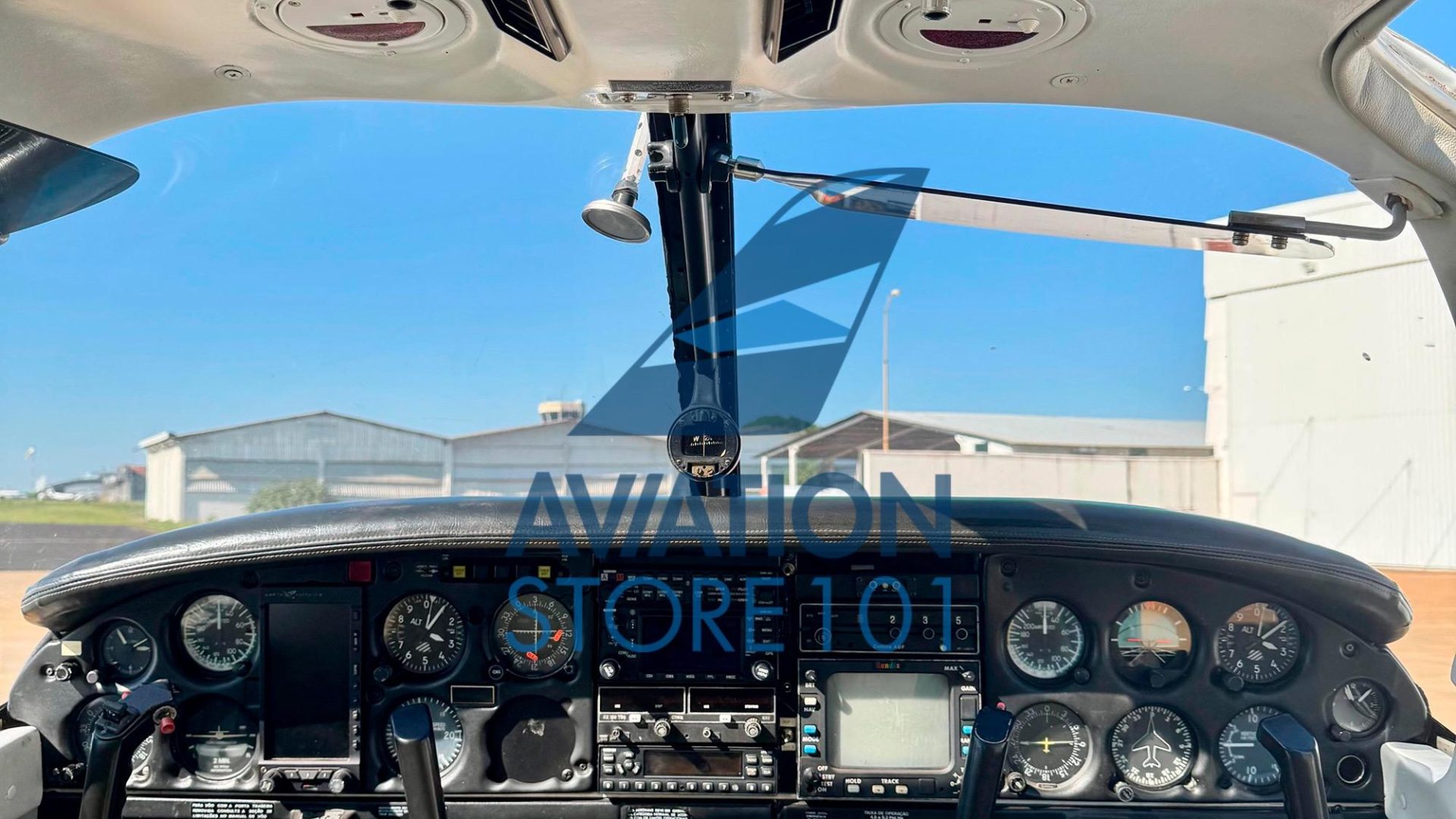 EMBRAER SENECA II EMB-810C 1981