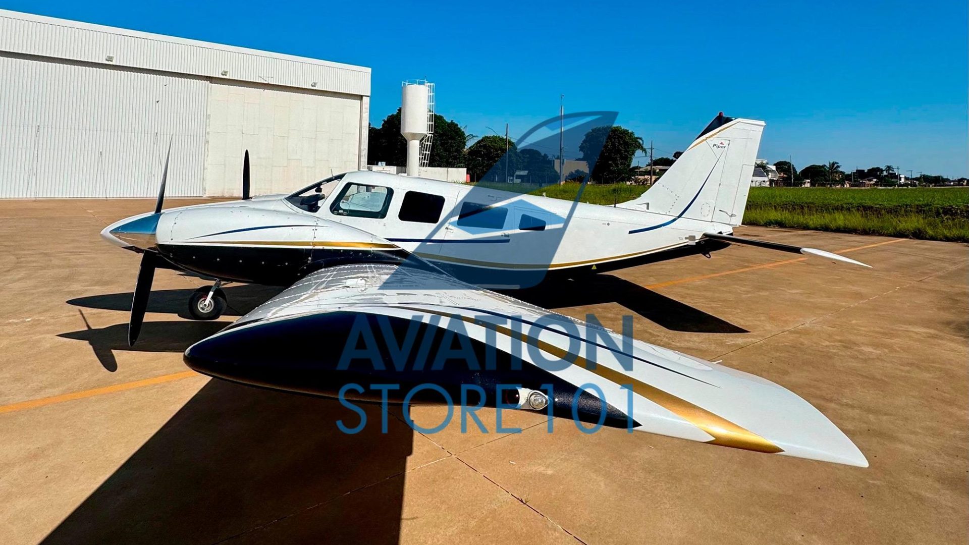 EMBRAER SENECA II EMB-810C 1981