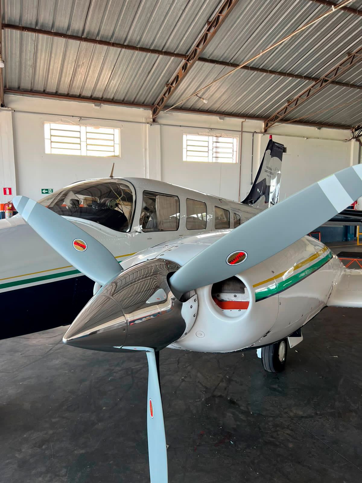 EMBRAER SENECA III EMB-810D 1995