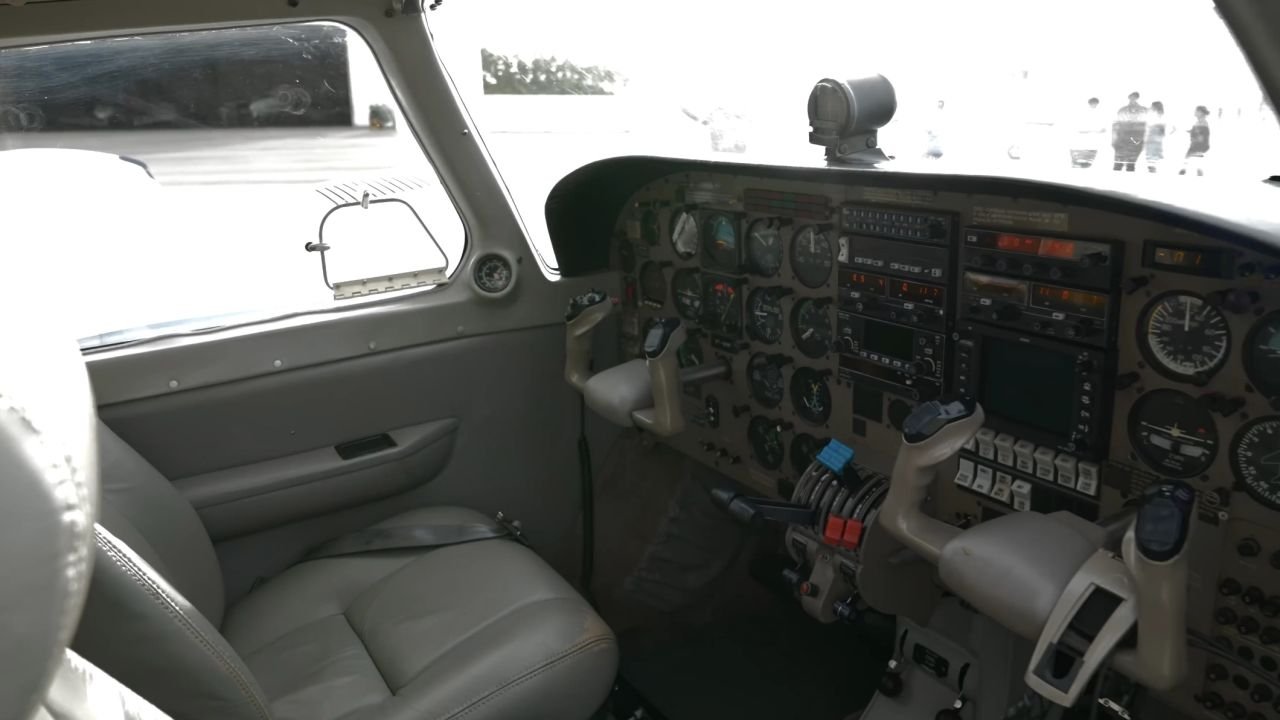 PIPER PA34-220T SENECA IV 1995
