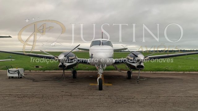 KING AIR C90A 1990
