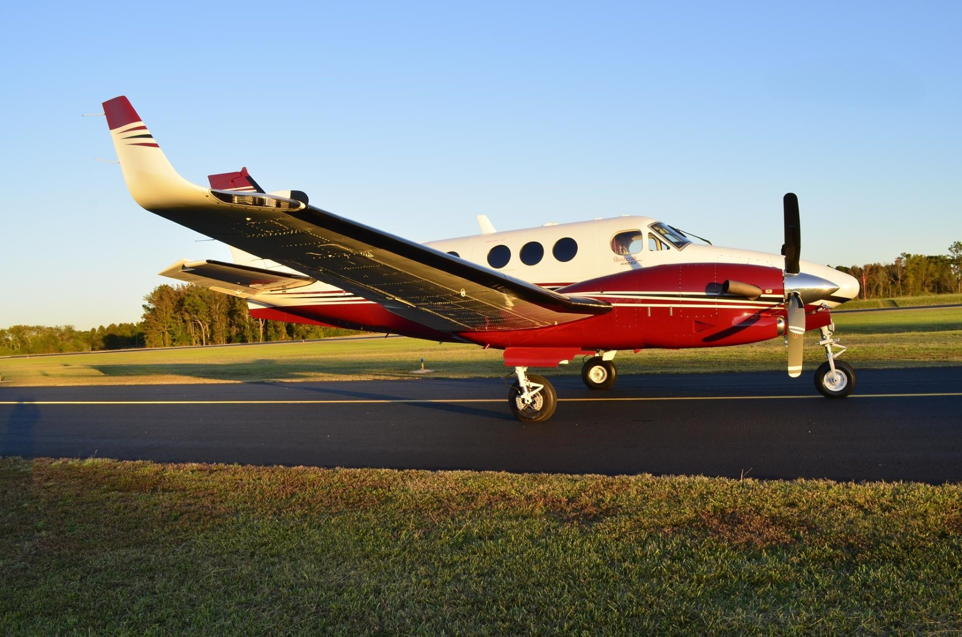 BEECHCRAFT KING AIR C90B 1999