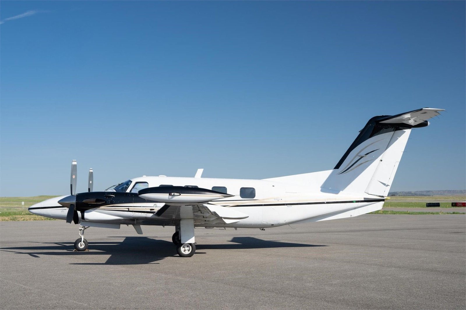 PIPER CHEYENNE III 1981