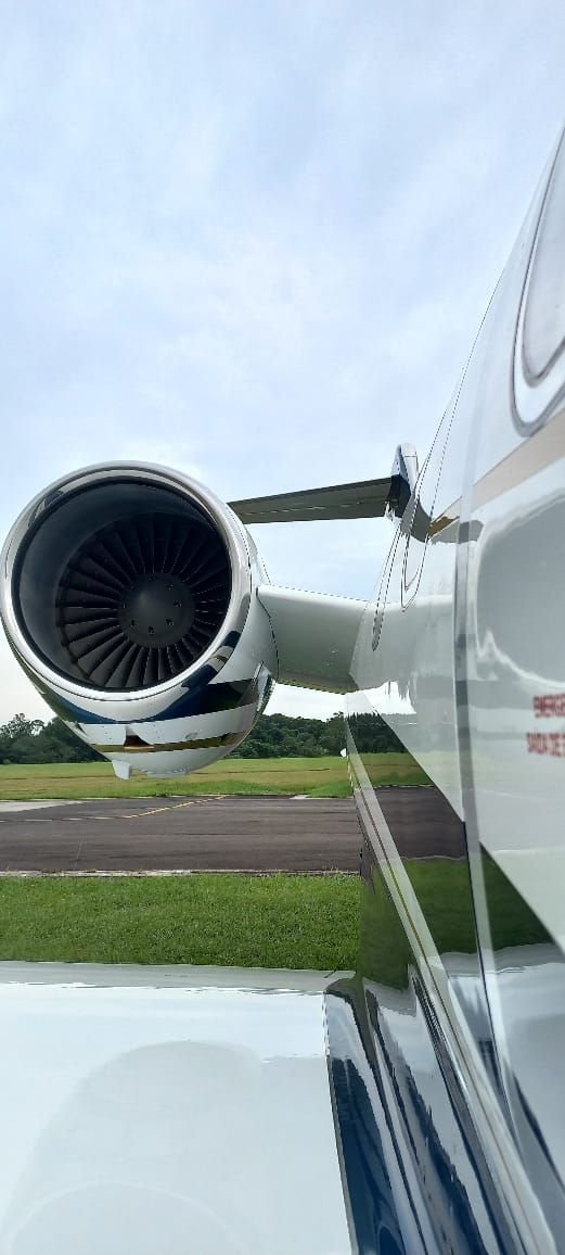 BOMBARDIER LEARJET 40XR 2006