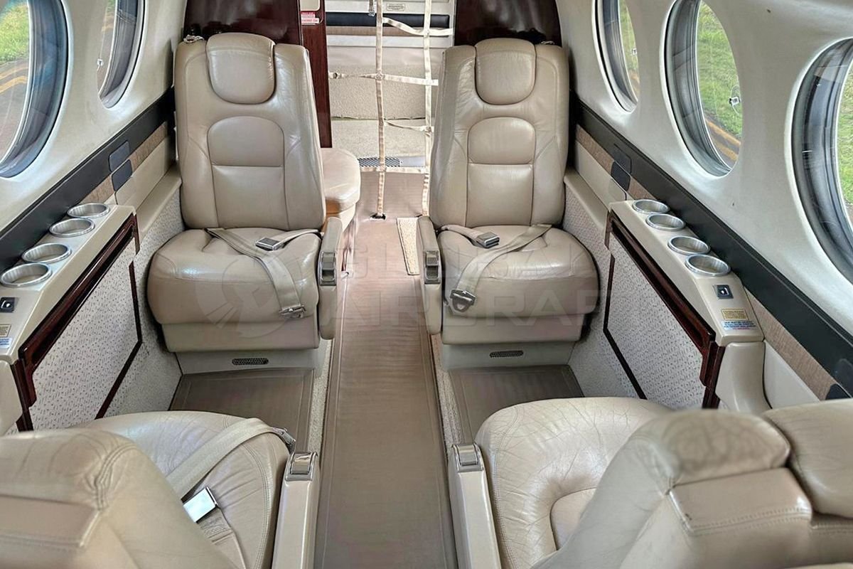 BEECHCRAFT KING AIR 350 2000