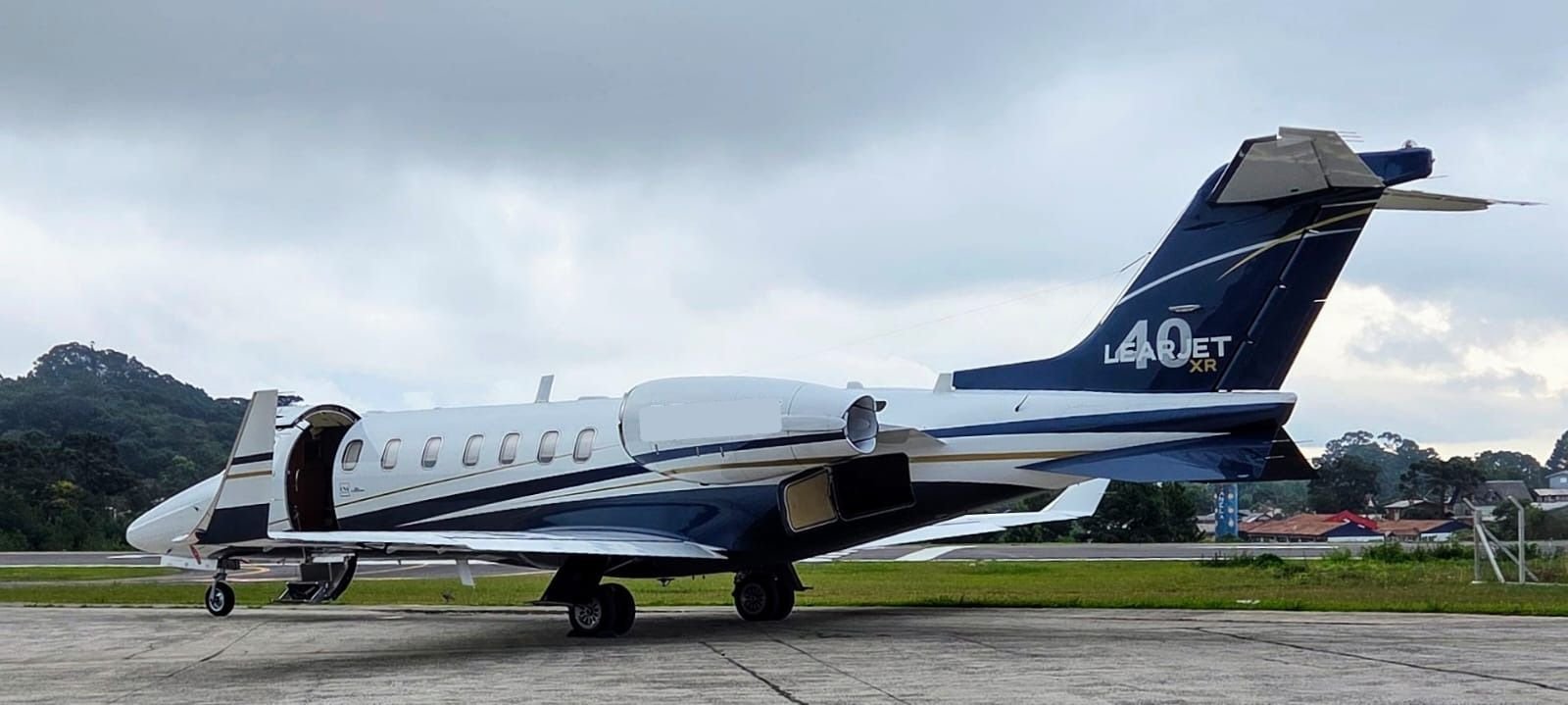 BOMBARDIER LEARJET 40XR 2006
