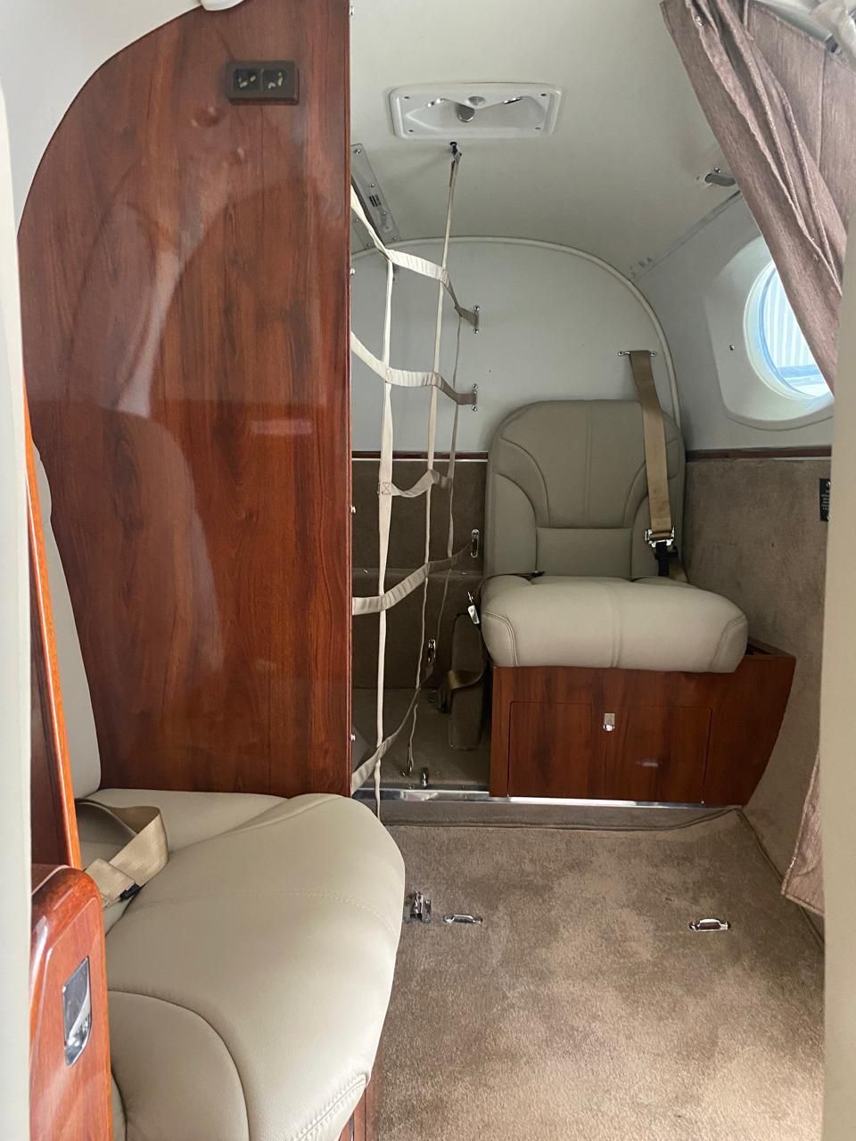 BEECHCRAFT KING AIR C90GT 2006