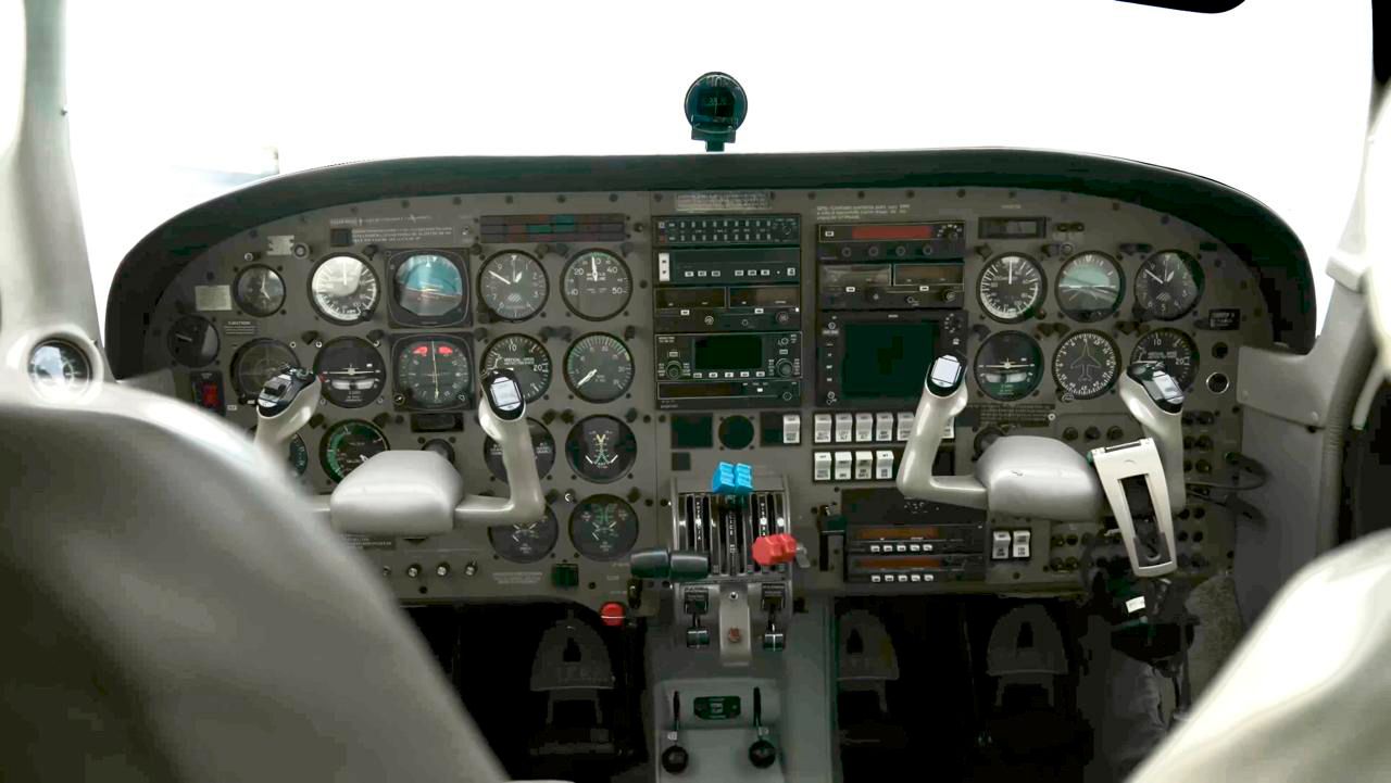 PIPER SENECA IV PA-34-220T 1995